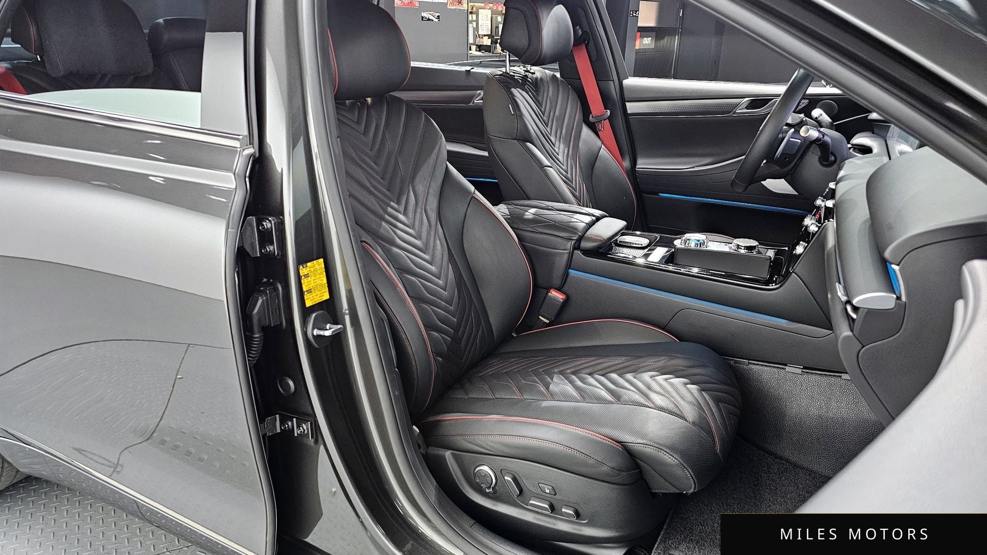 Genesis G80 (RG3) 2025 — миниатюра 10