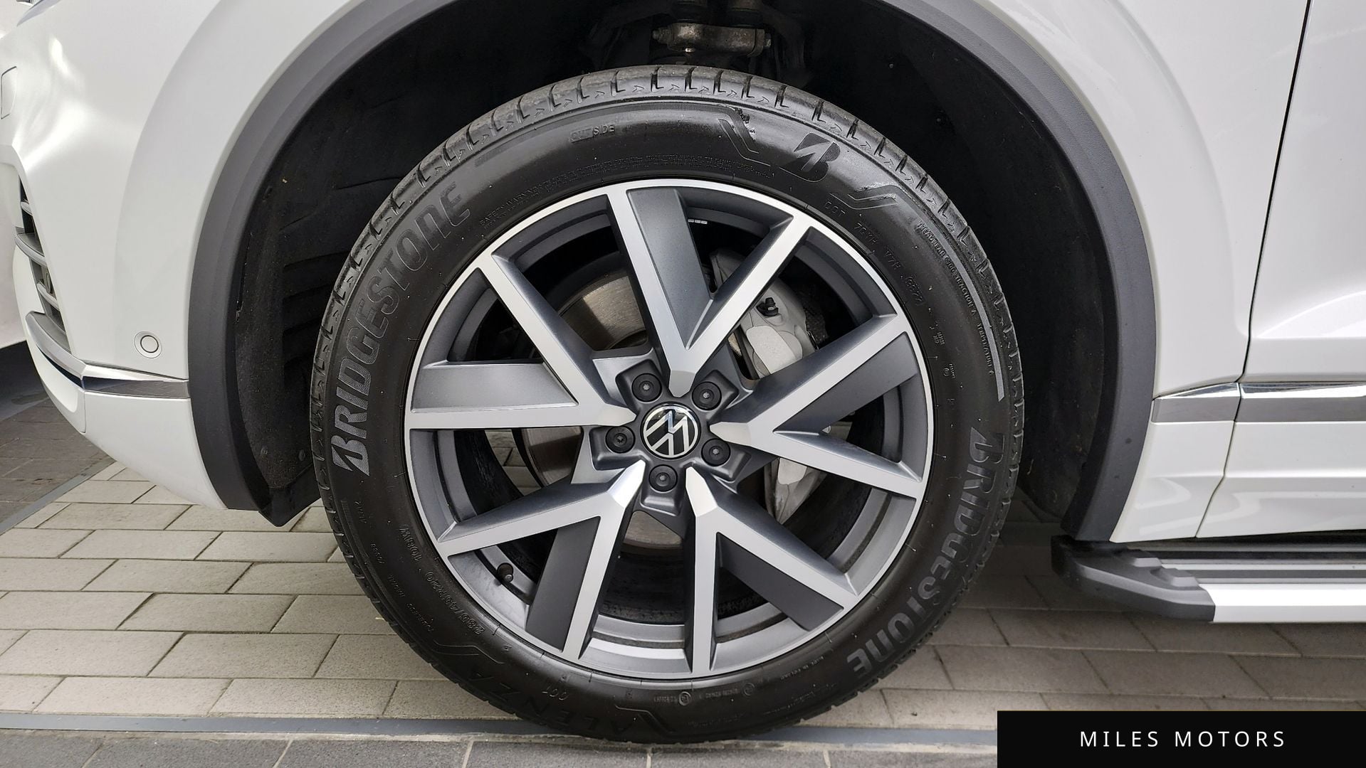 Volkswagen Touareg 2023 — миниатюра 5