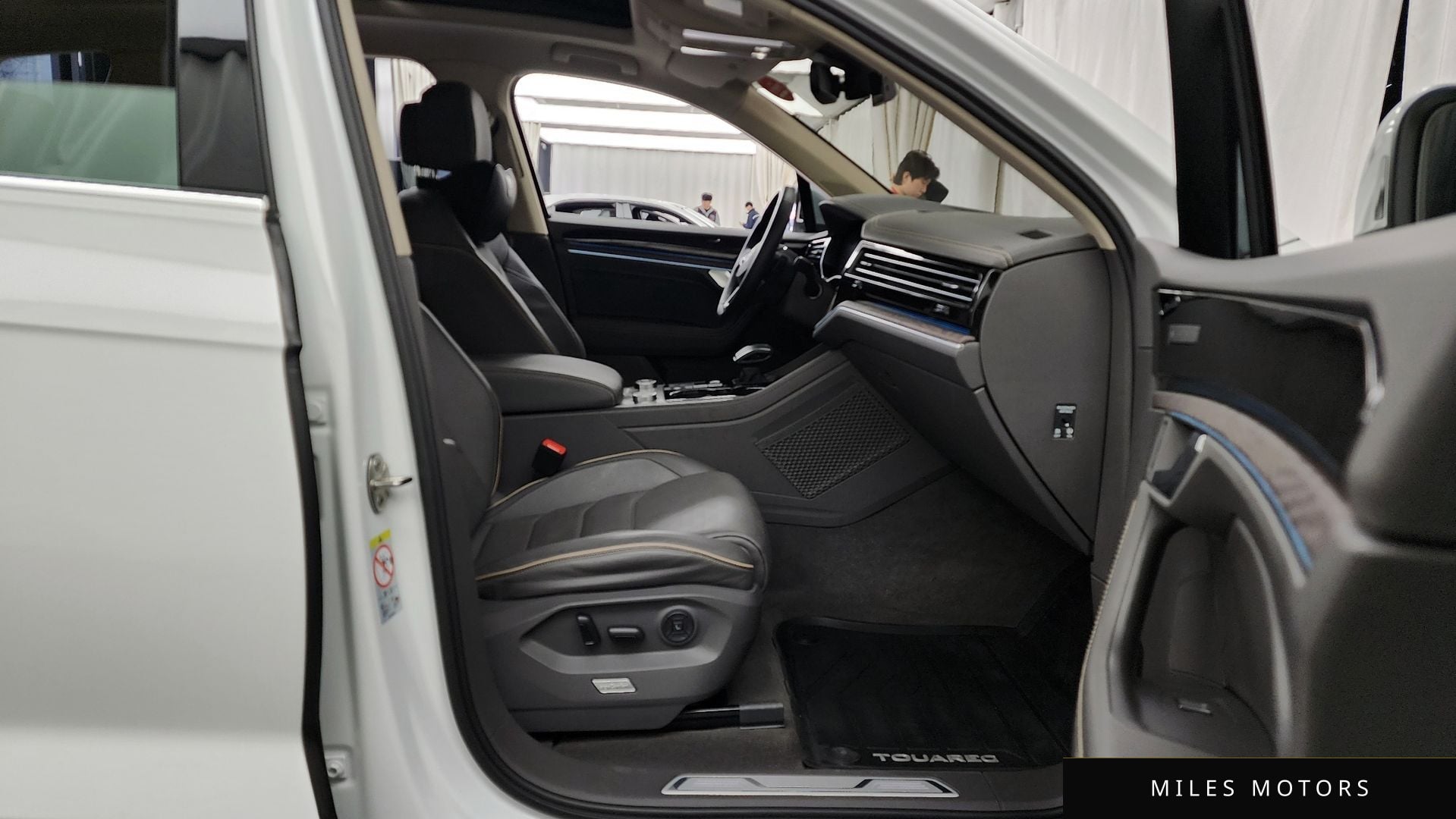 Volkswagen Touareg 2023 — миниатюра 11