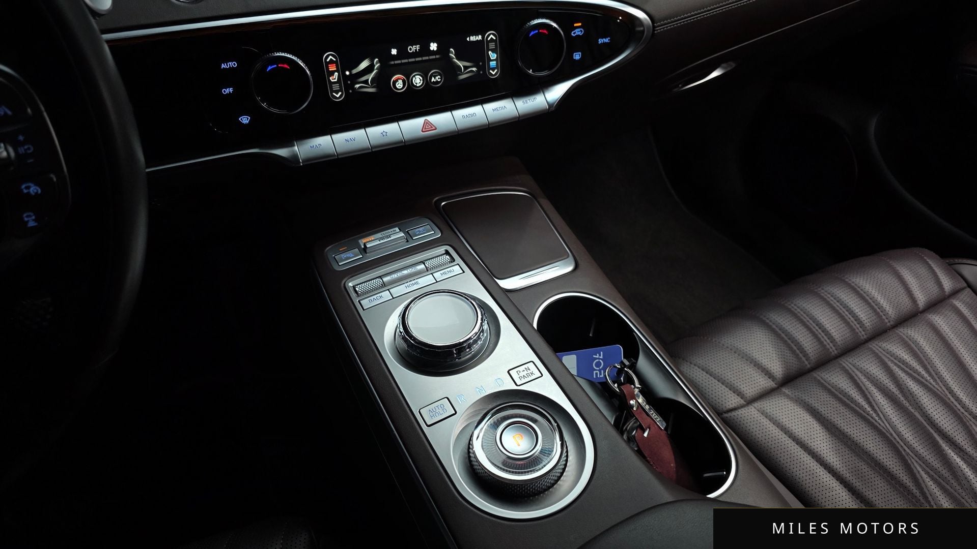 Genesis GV70 2021 — миниатюра 9