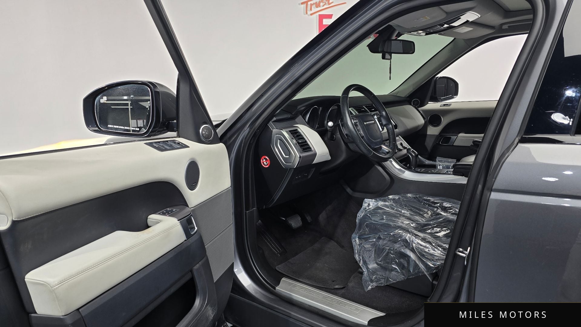 Land Rover Range Rover Sport 2016 — миниатюра 10