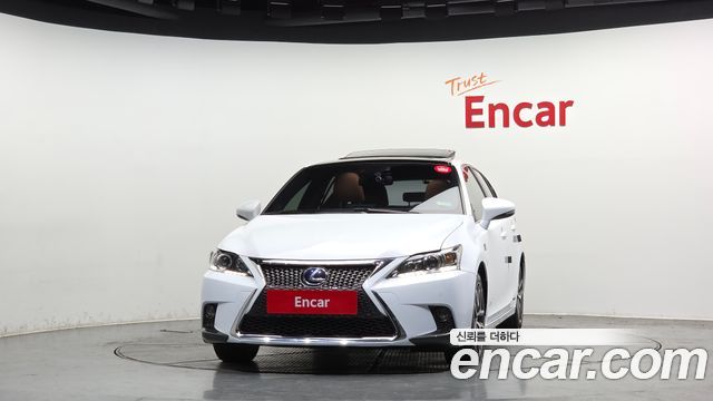 Лексус CT200h 2016 — миниатюра 3