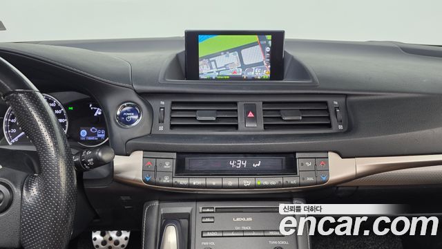 Лексус CT200h 2016 — миниатюра 18