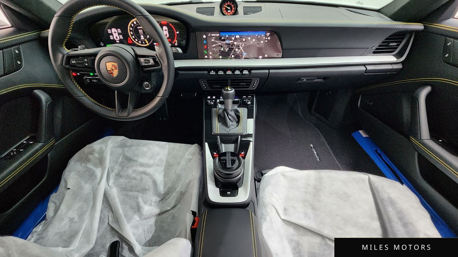 Porsche 911 (992) 2026 — миниатюра 7