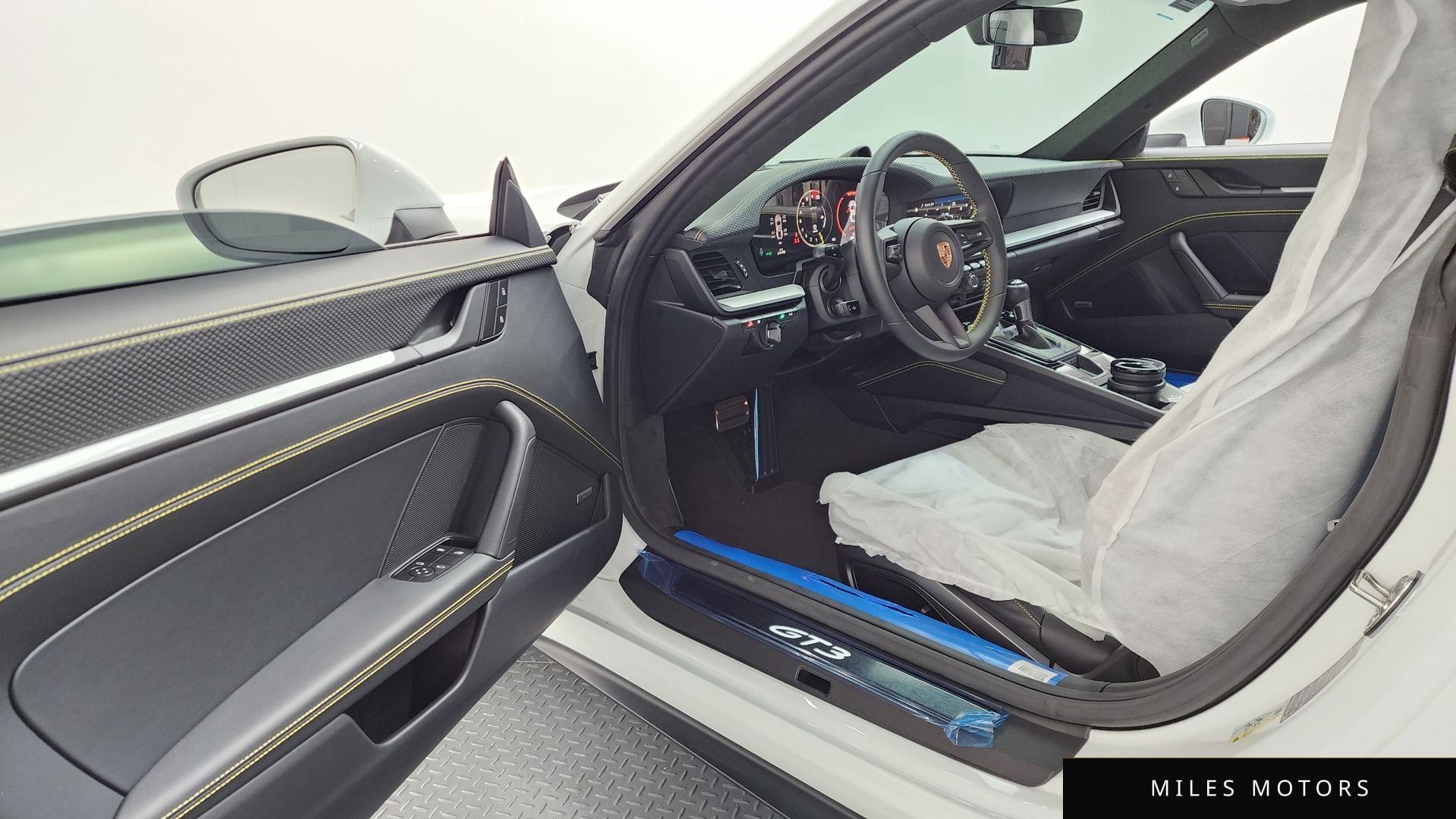 Porsche 911 (992) 2026 — миниатюра 11