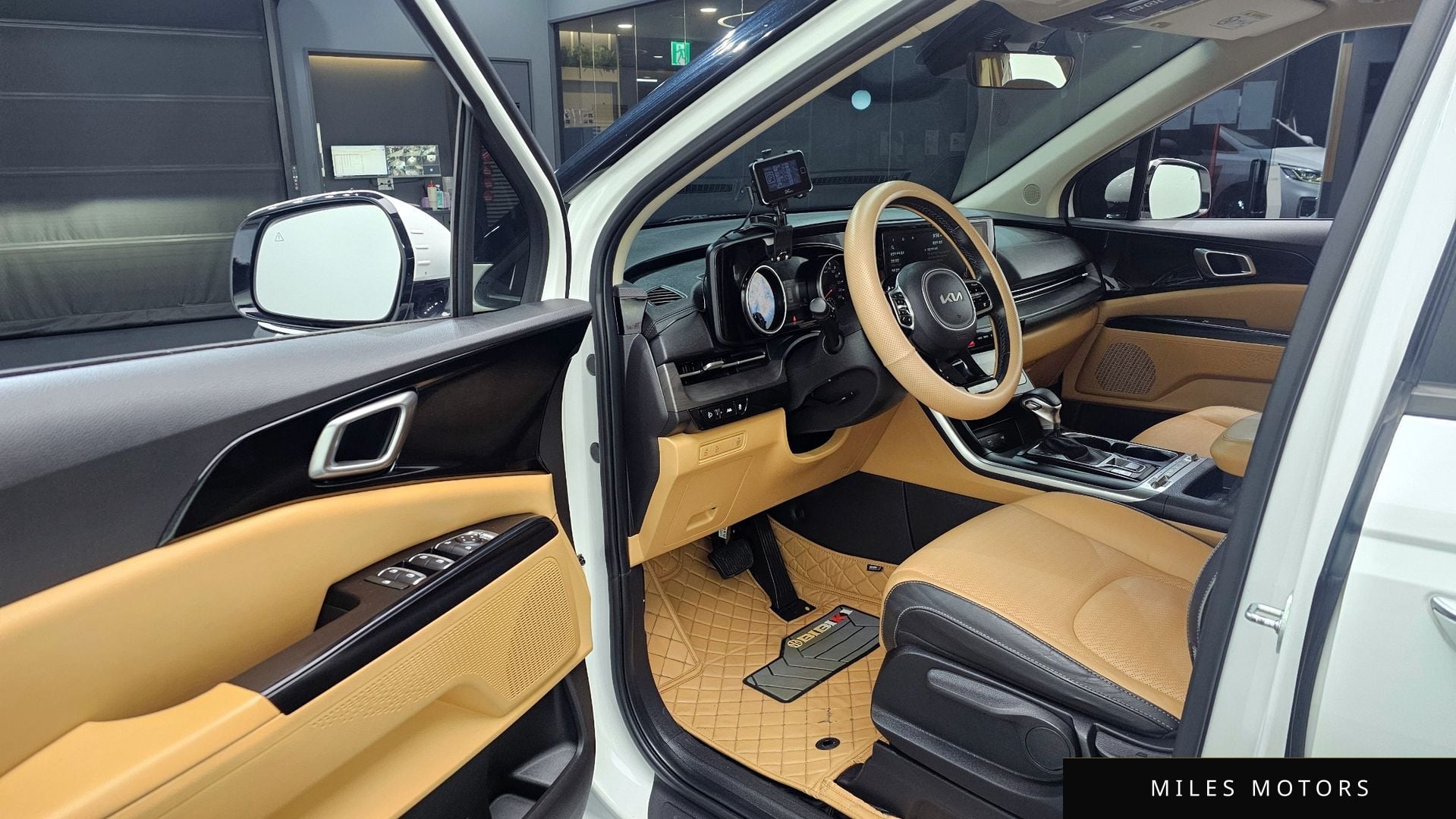Kia Carnival 2022 — миниатюра 11