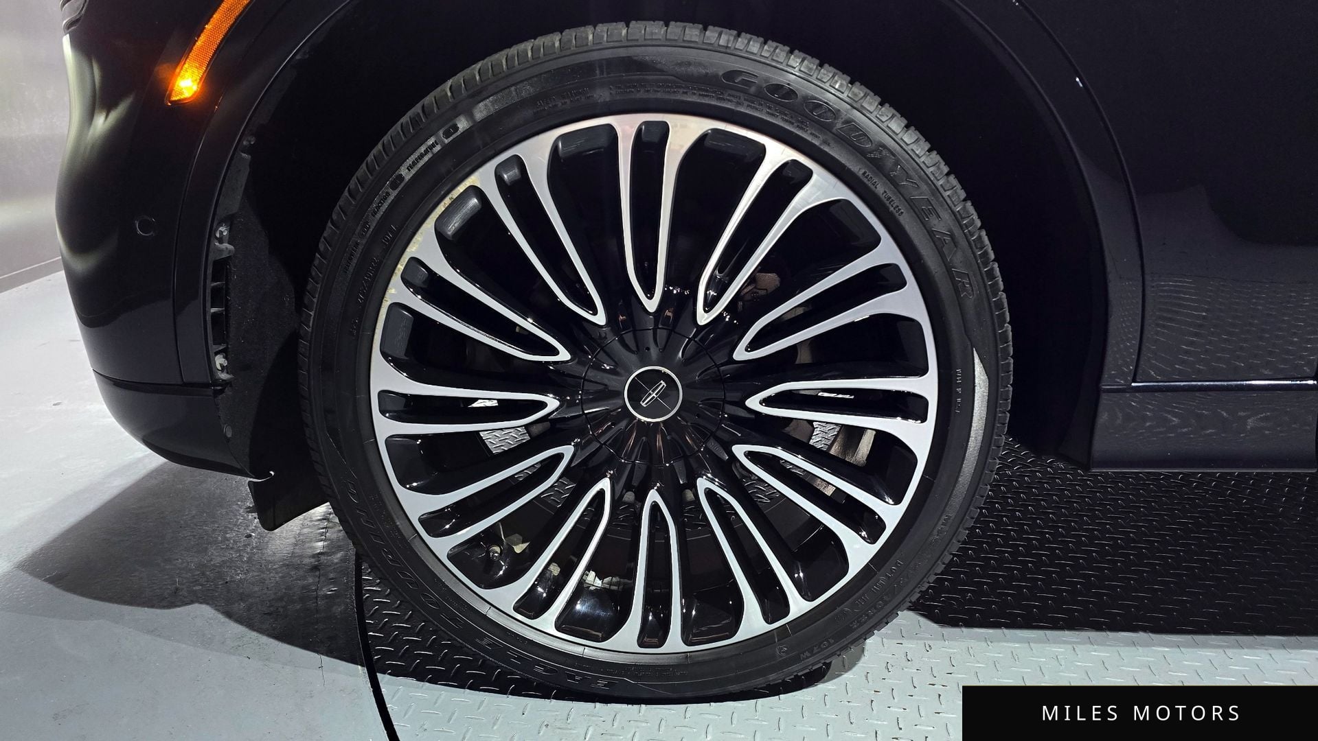 Lincoln Aviator 2022 — миниатюра 5