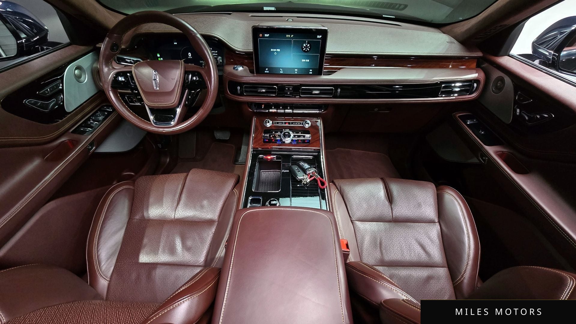 Lincoln Aviator 2022 — миниатюра 7