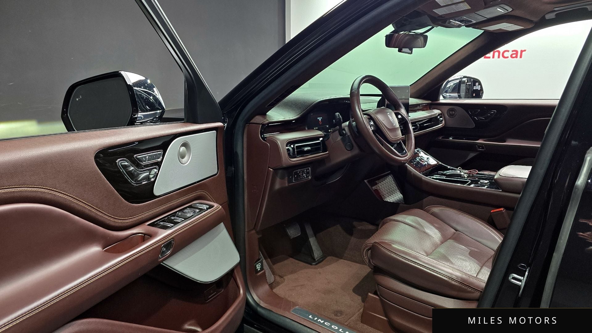 Lincoln Aviator 2022 — миниатюра 11