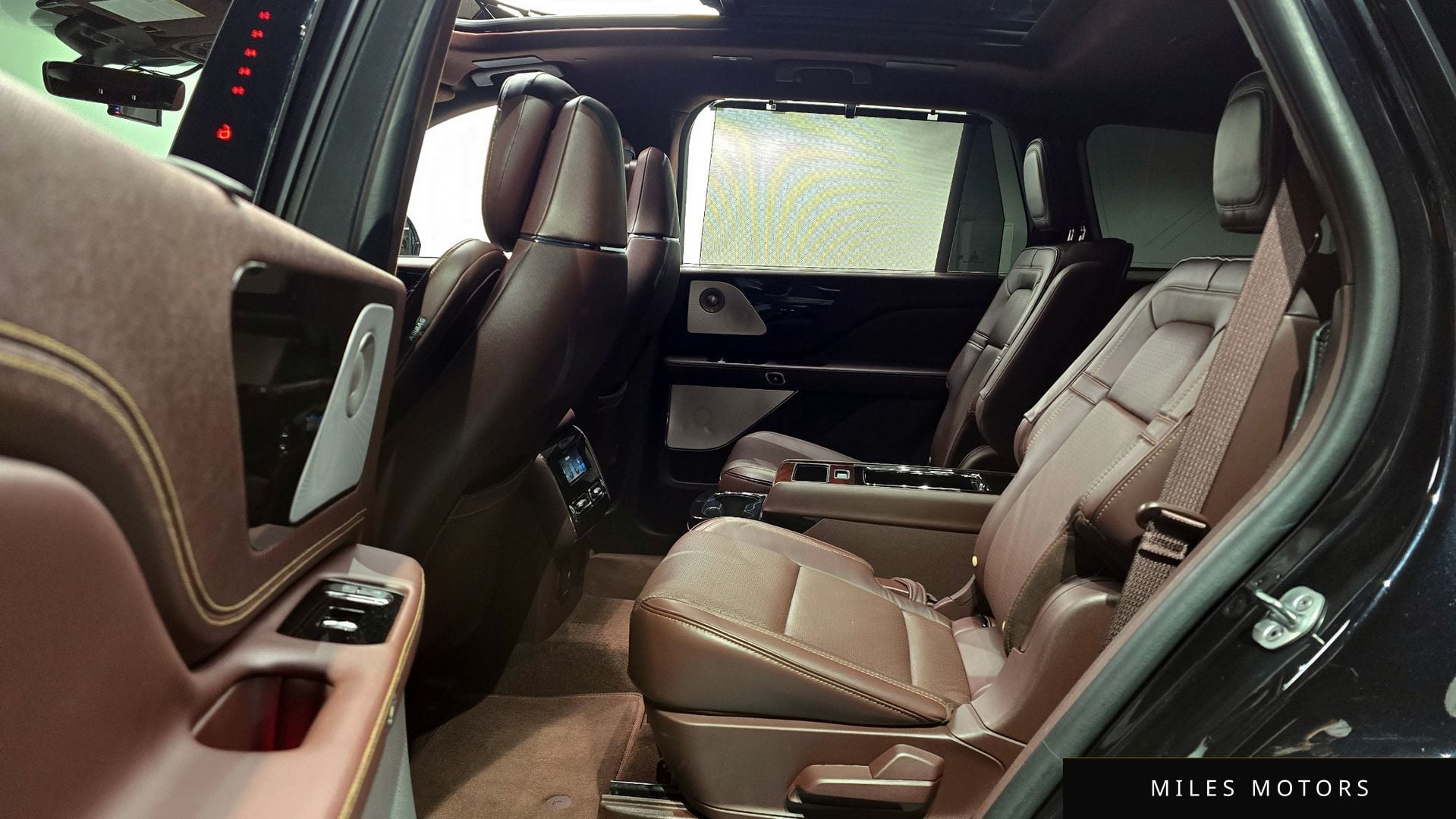 Lincoln Aviator 2022 — миниатюра 12