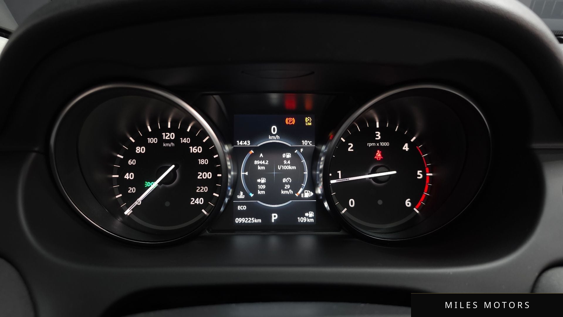 Land Rover Discovery Sport 2018 — миниатюра 8