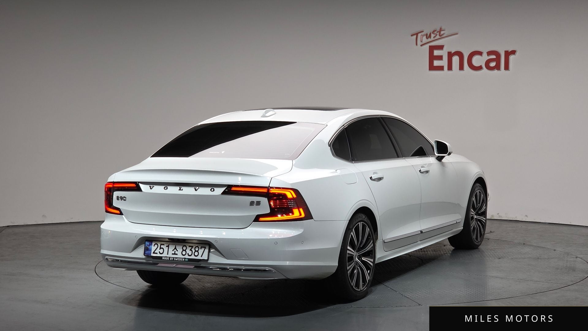 Volvo S90 2021 — миниатюра 2