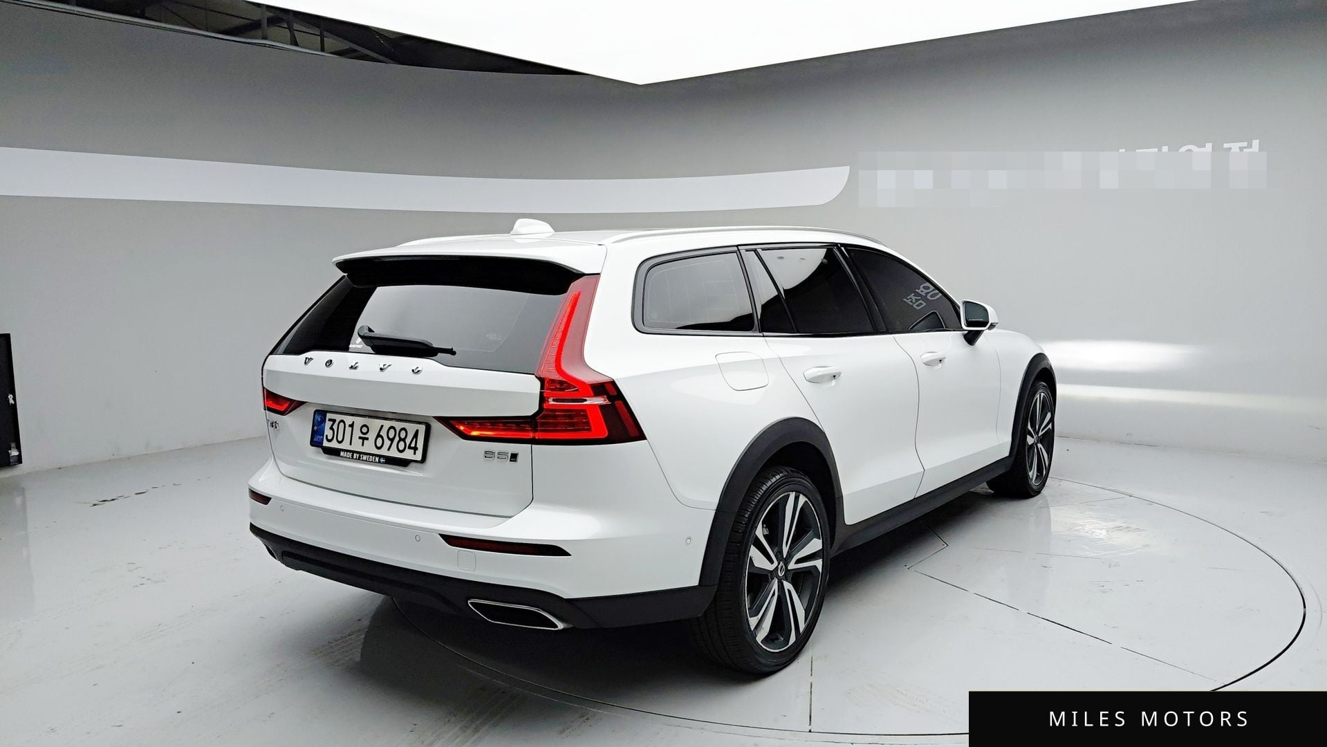 Volvo V60 2021 — миниатюра 4