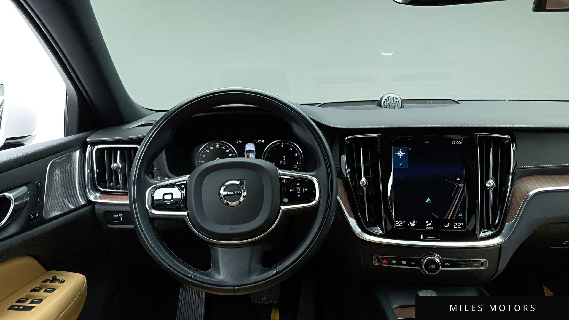 Volvo V60 2021 — миниатюра 8