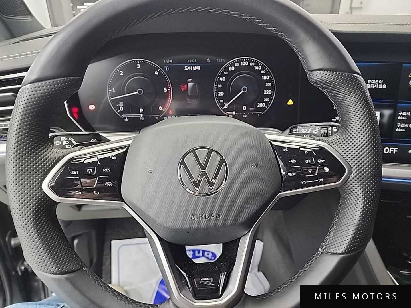Volkswagen Touareg 2023 — миниатюра 9