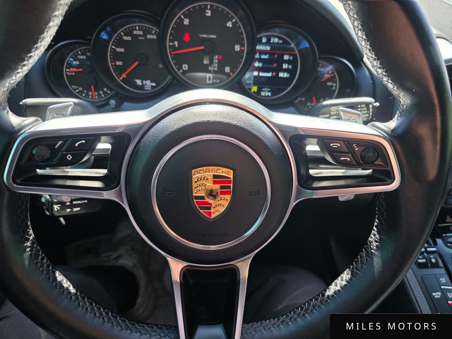 Porsche 카이엔 2015 — миниатюра 18