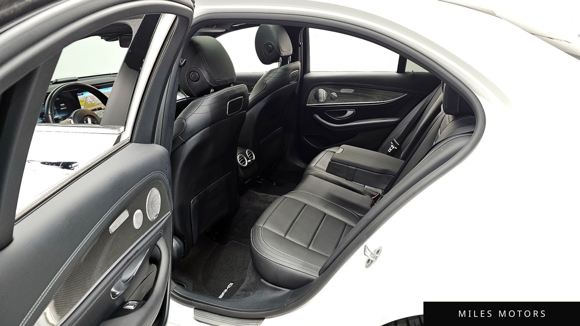 Mercedes-Benz E-Class W213 2019 — миниатюра 11