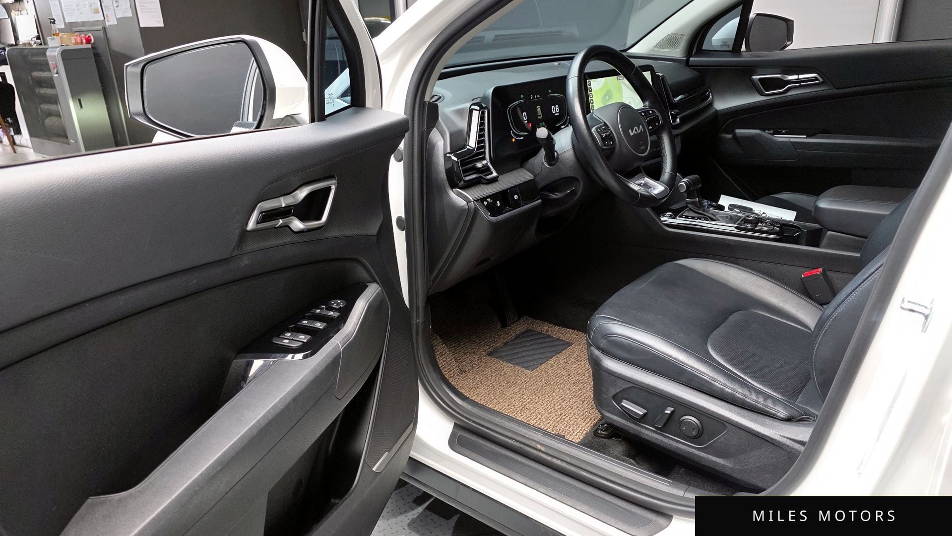 Kia Sportage 2022 — миниатюра 11