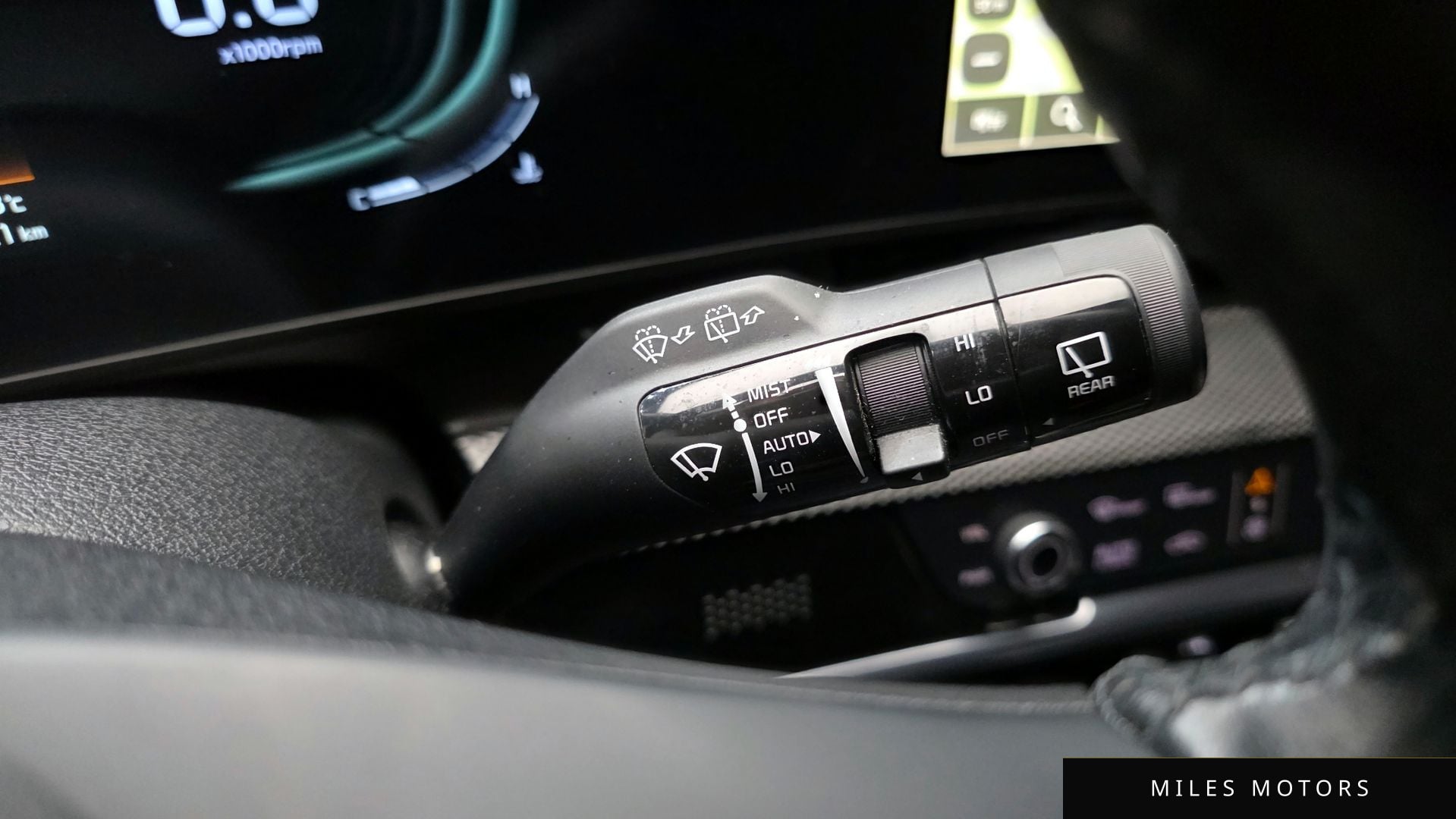 Kia Sportage 2022 — миниатюра 19