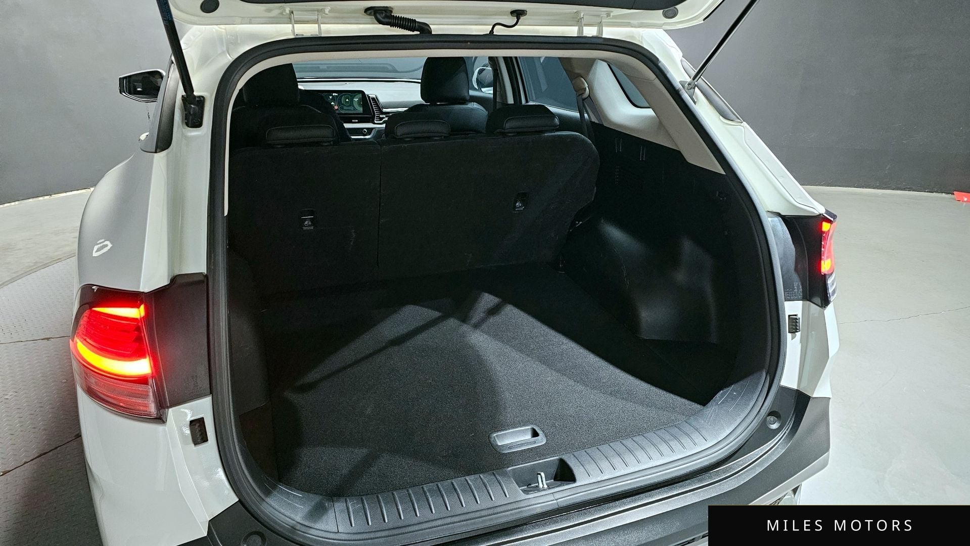 Kia Sportage 2022 — миниатюра 20
