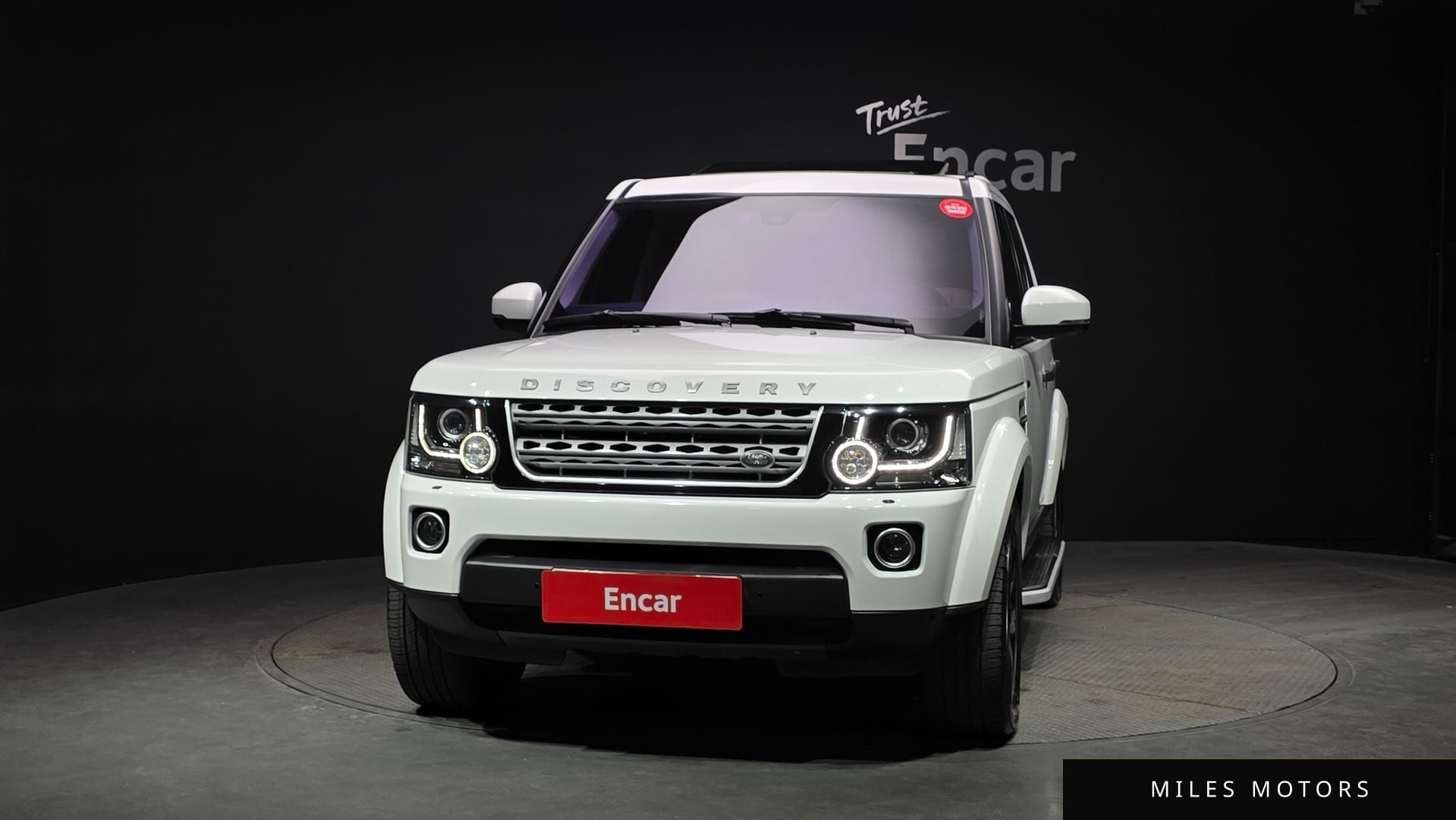 Land Rover Discovery 2016 — миниатюра 3