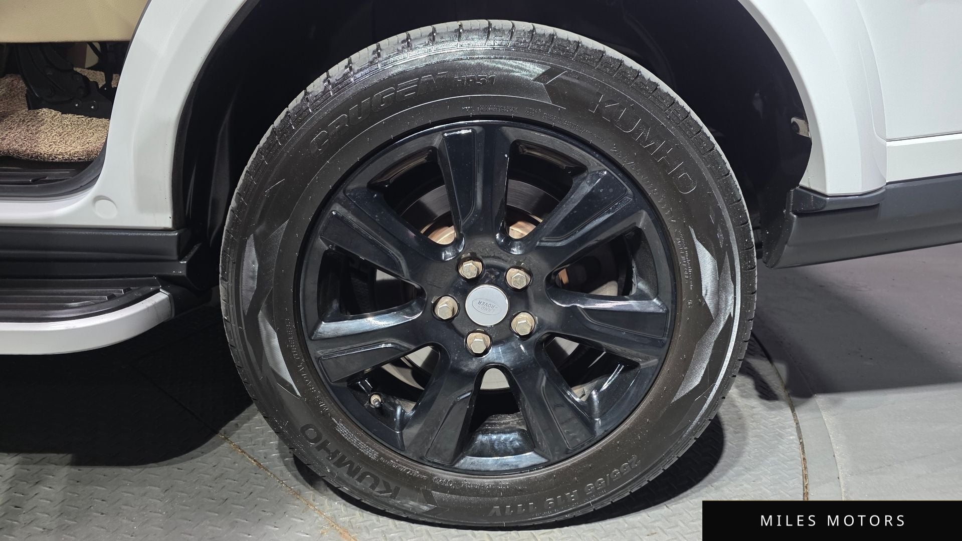 Land Rover Discovery 2016 — миниатюра 5