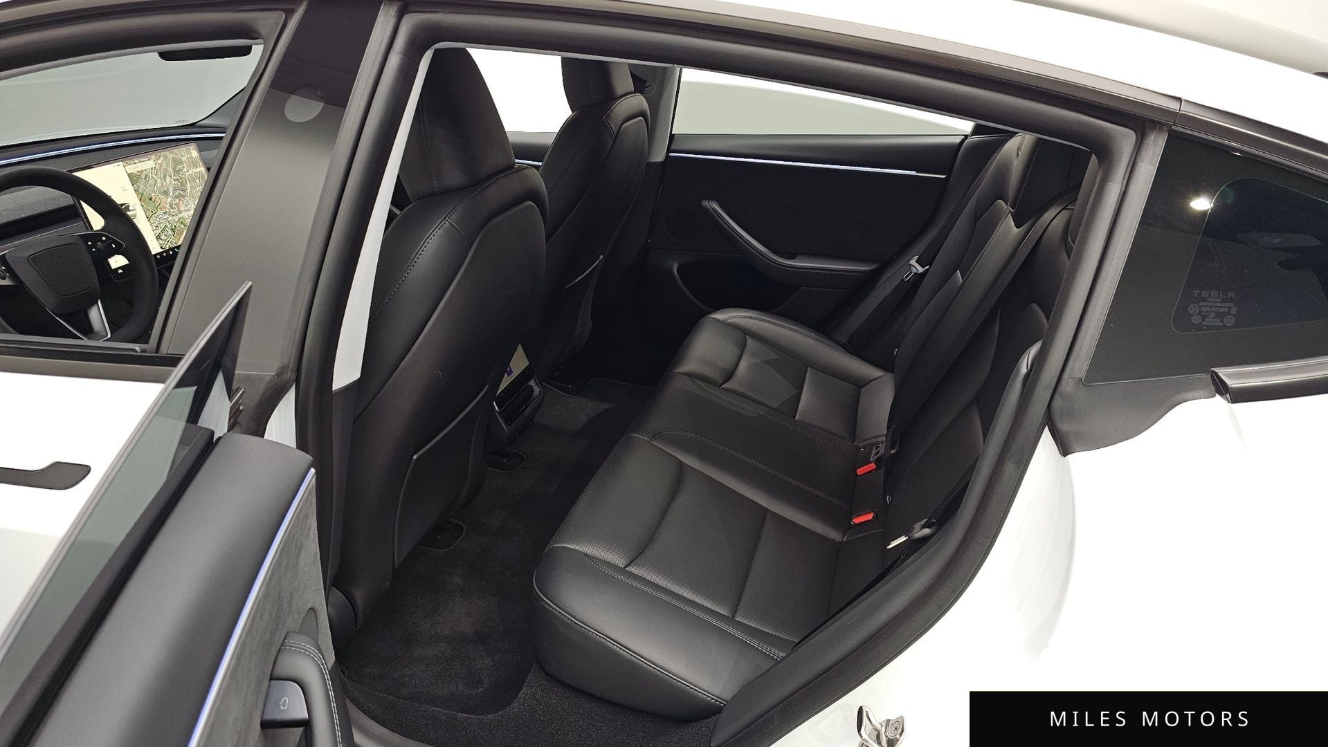 Tesla 모델 3 2024 — миниатюра 12