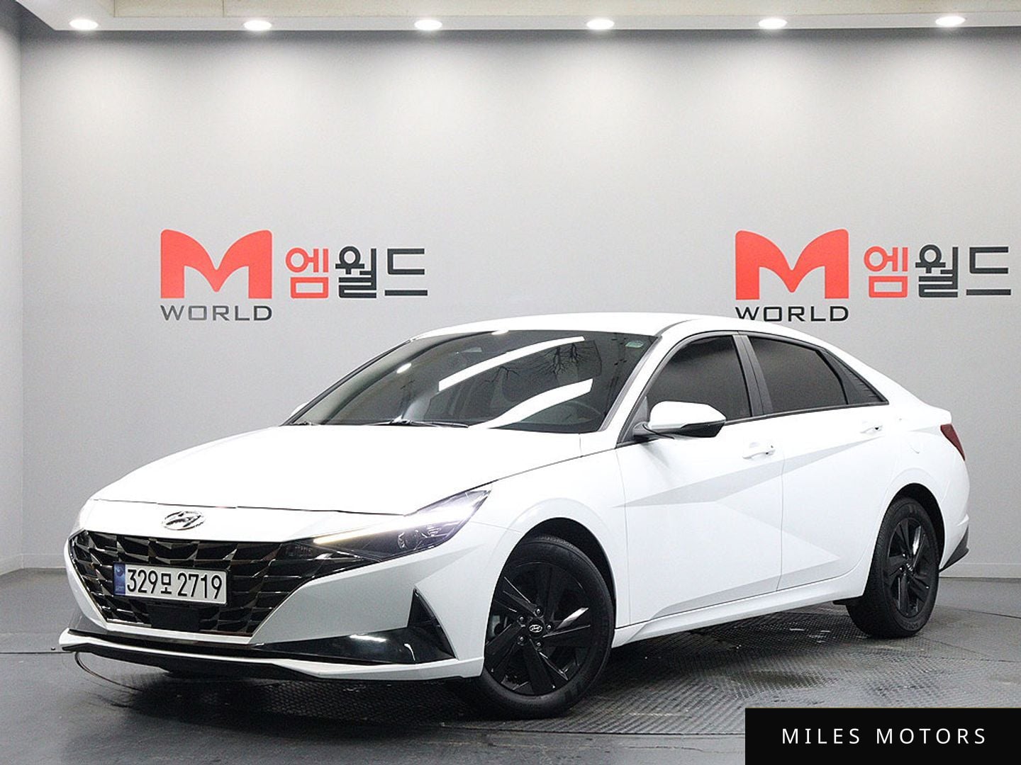 Hyundai AVANTE 2022 — фото 1 из 12