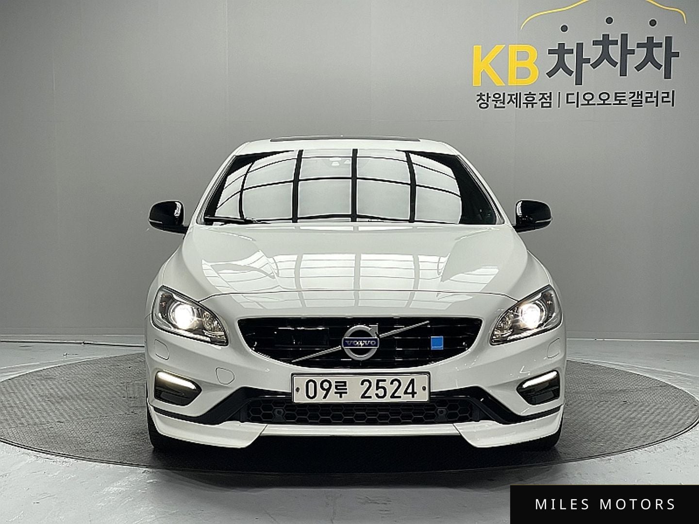 Volvo S60 2017 — миниатюра 3