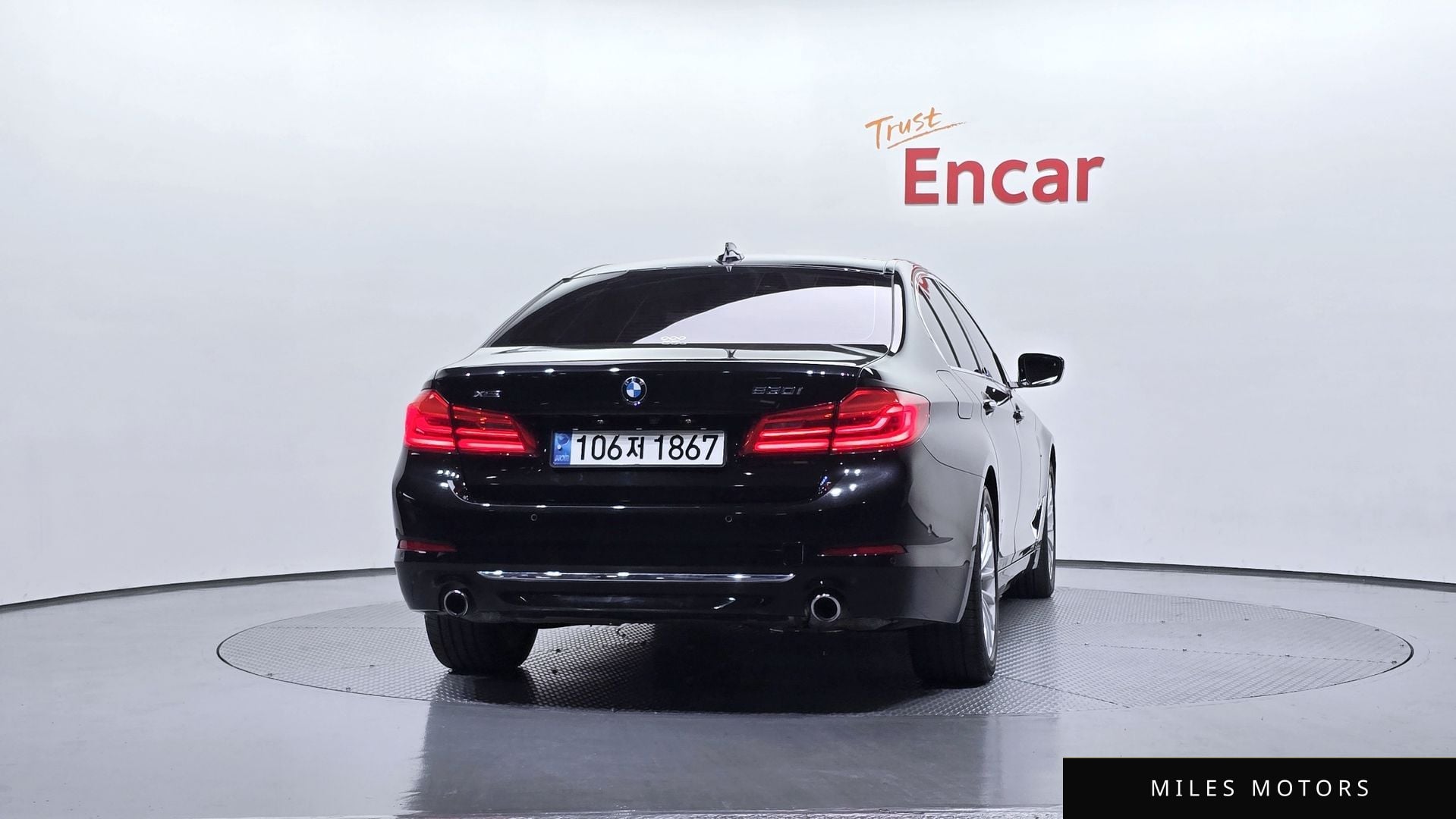 BMW 5 Series (G30) 2018 — миниатюра 4
