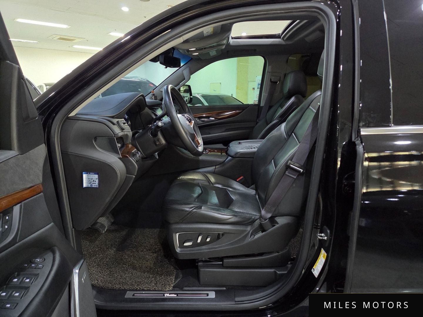 Cadillac Escalade 2017 — миниатюра 6