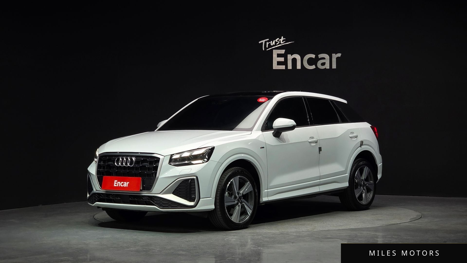 Audi Q2 2023 — фото 1 из 12