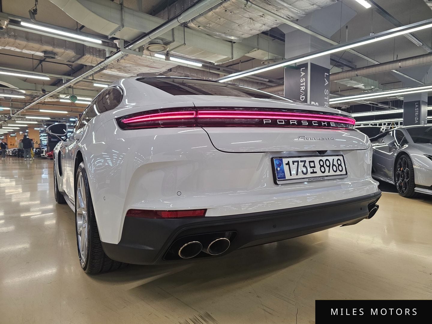 Porsche Panamera 2024 — миниатюра 2