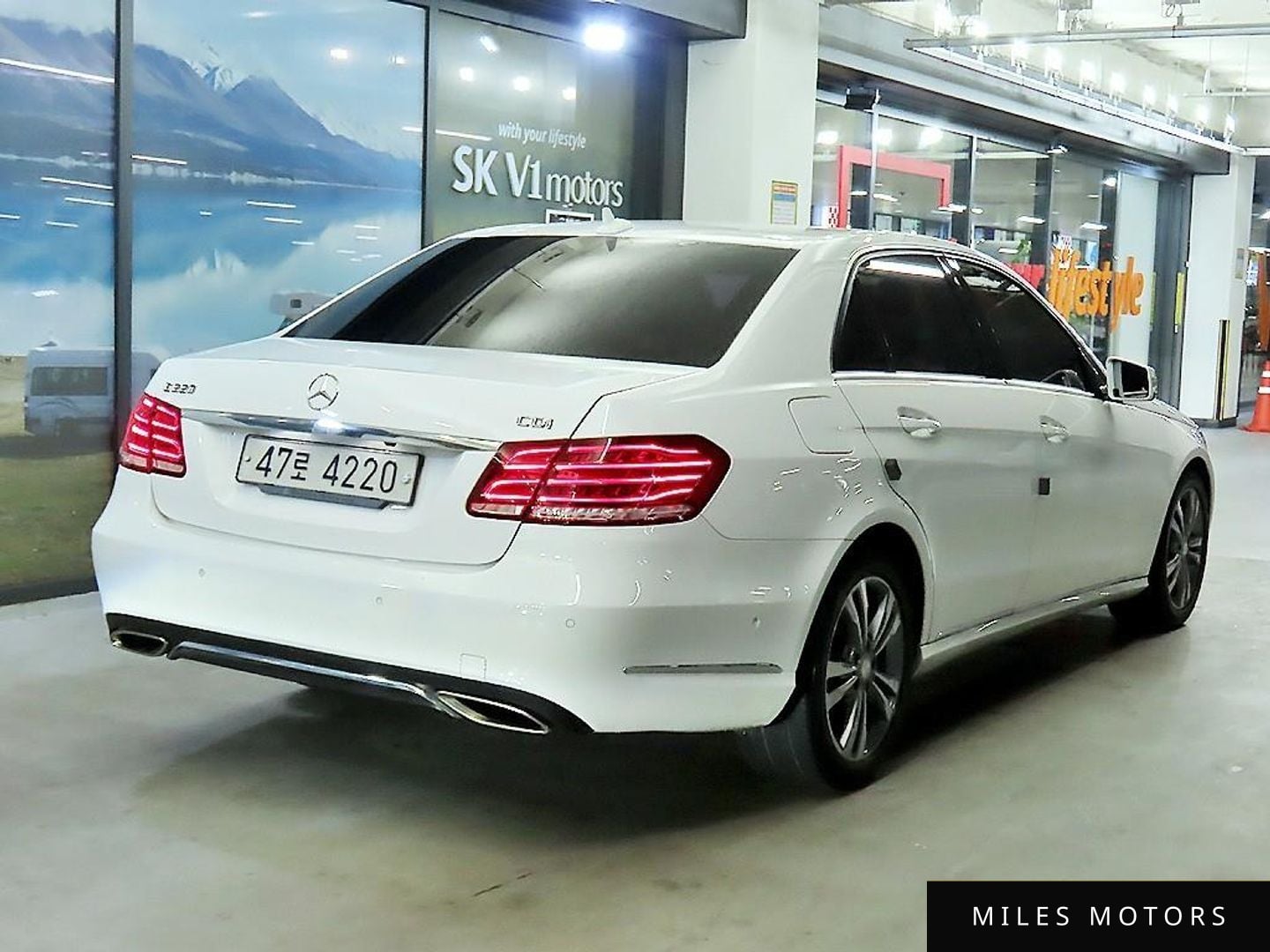 Mercedes-Benz E-Class W212 2016 — миниатюра 3