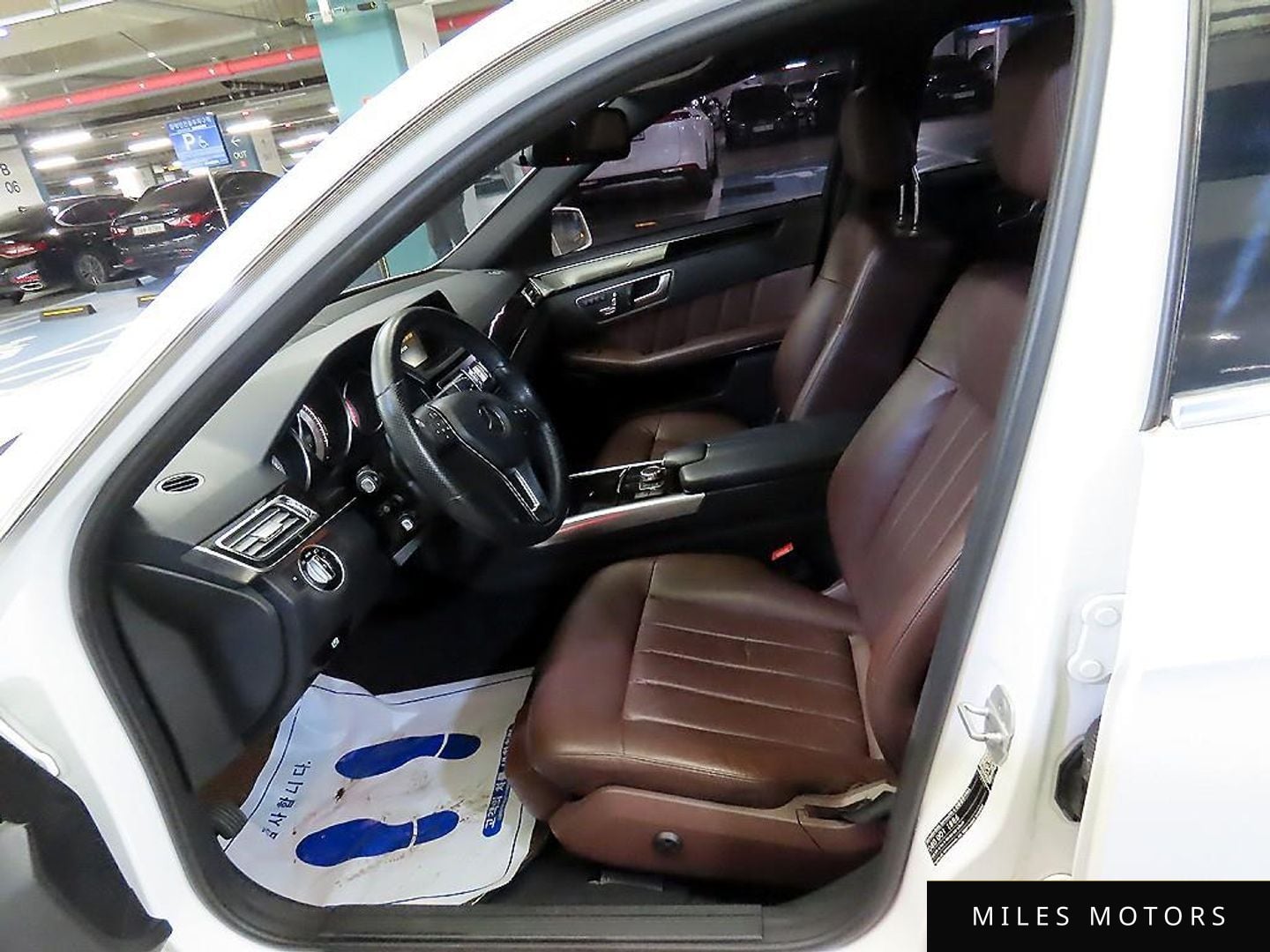 Mercedes-Benz E-Class W212 2016 — миниатюра 11