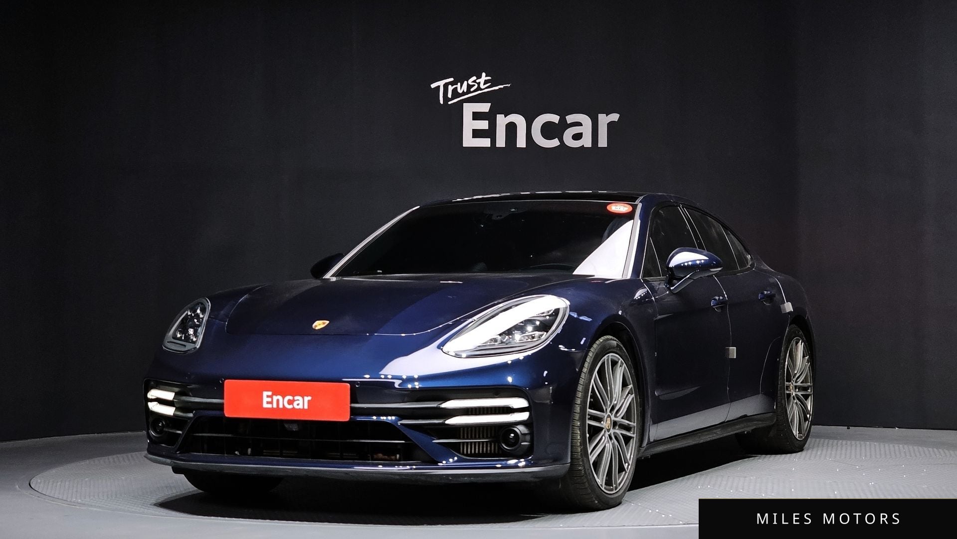 Porsche Panamera 2021 — фото 1 из 12