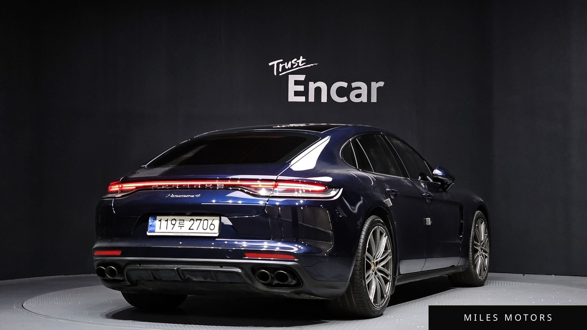 Porsche Panamera 2021 — миниатюра 2