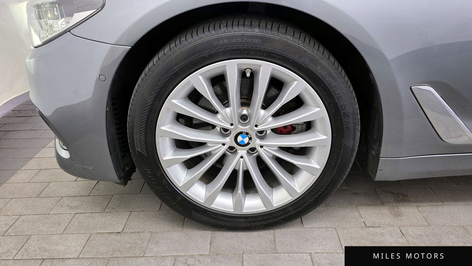 BMW 5시리즈 (G30) 2019 — миниатюра 5