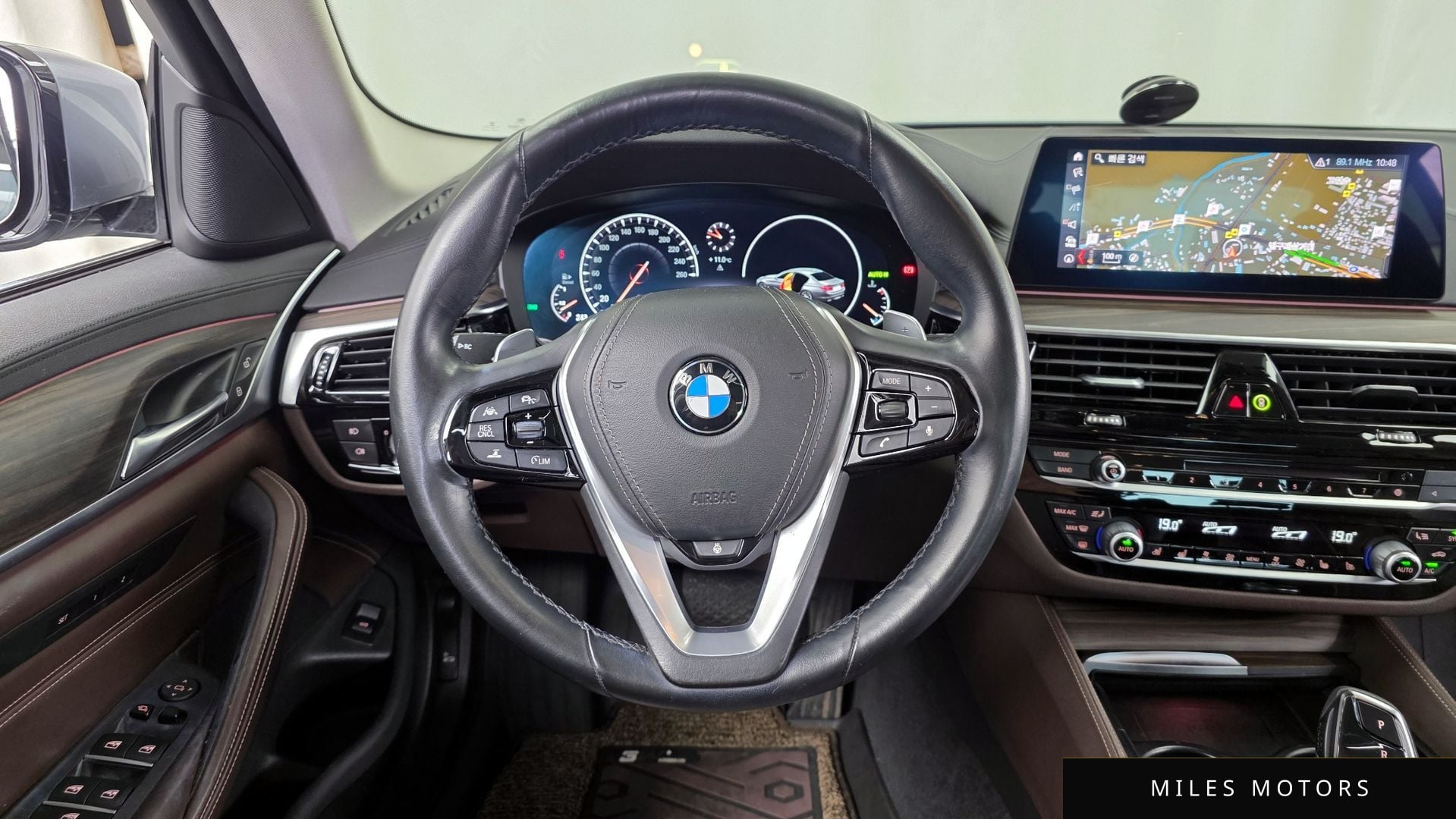 BMW 5시리즈 (G30) 2019 — миниатюра 13