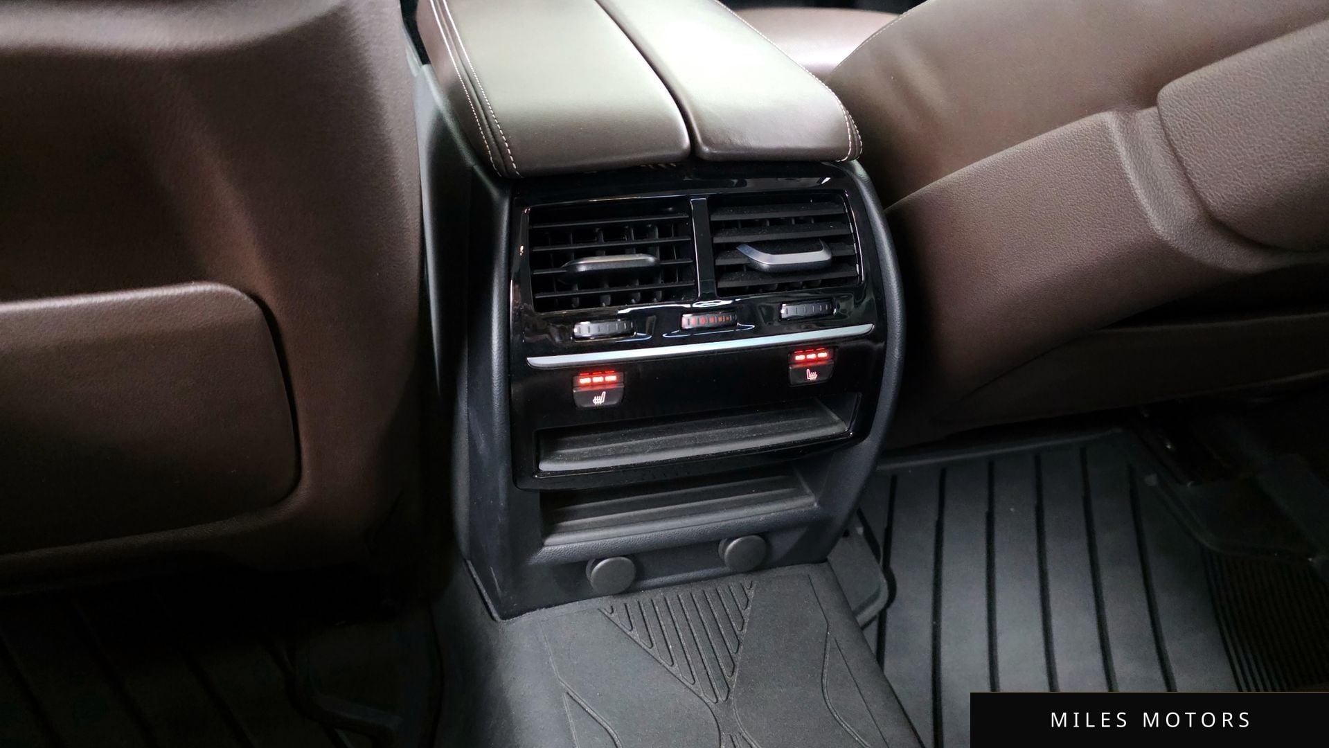 BMW 5시리즈 (G30) 2019 — миниатюра 19