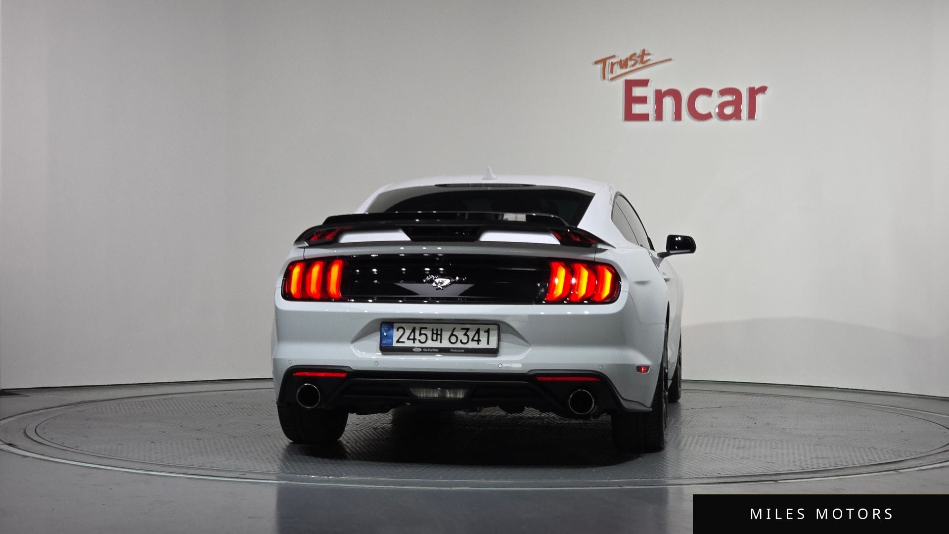 Ford Mustang 2023 — миниатюра 4