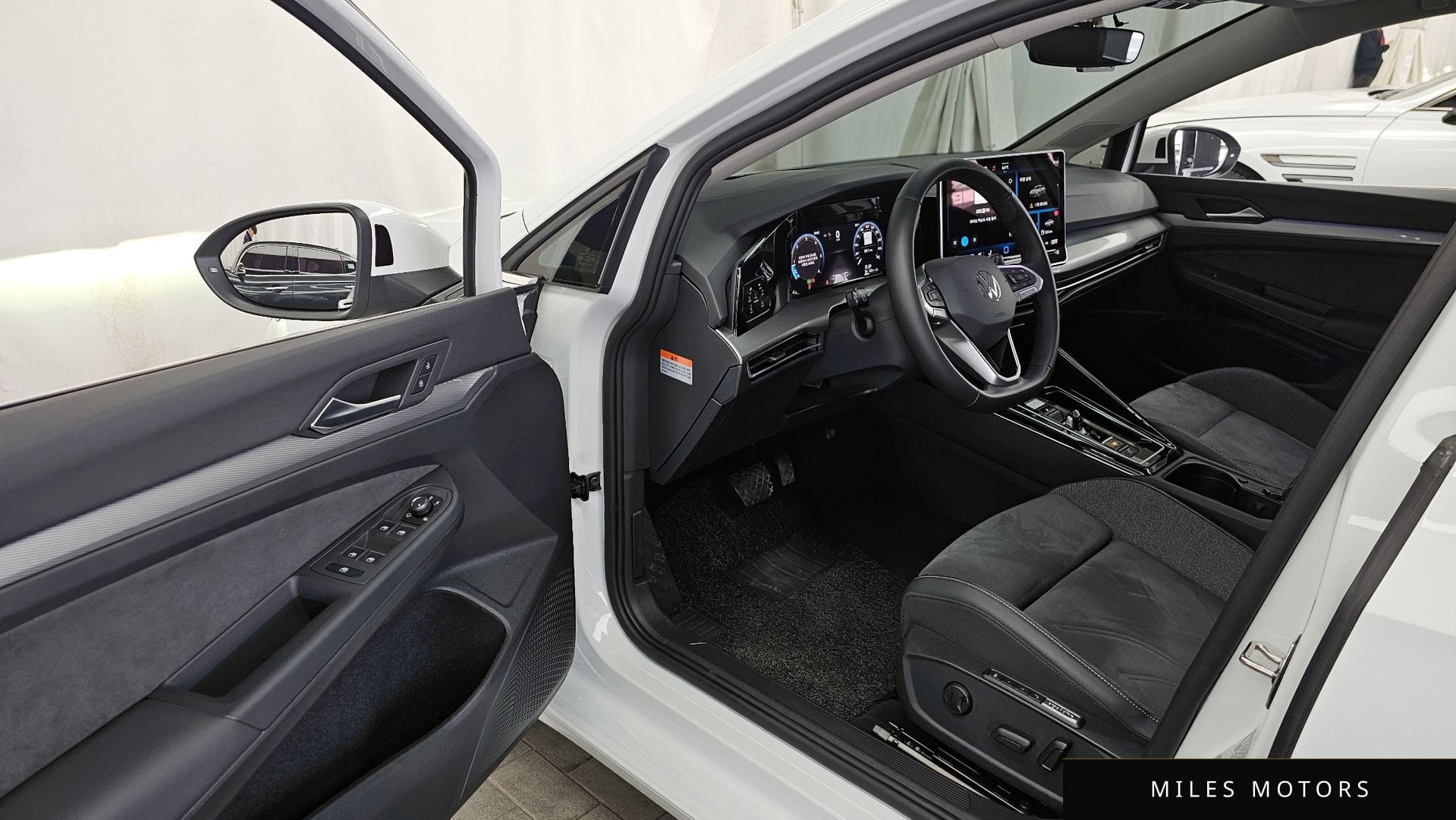 Volkswagen Golf 2025 — миниатюра 10