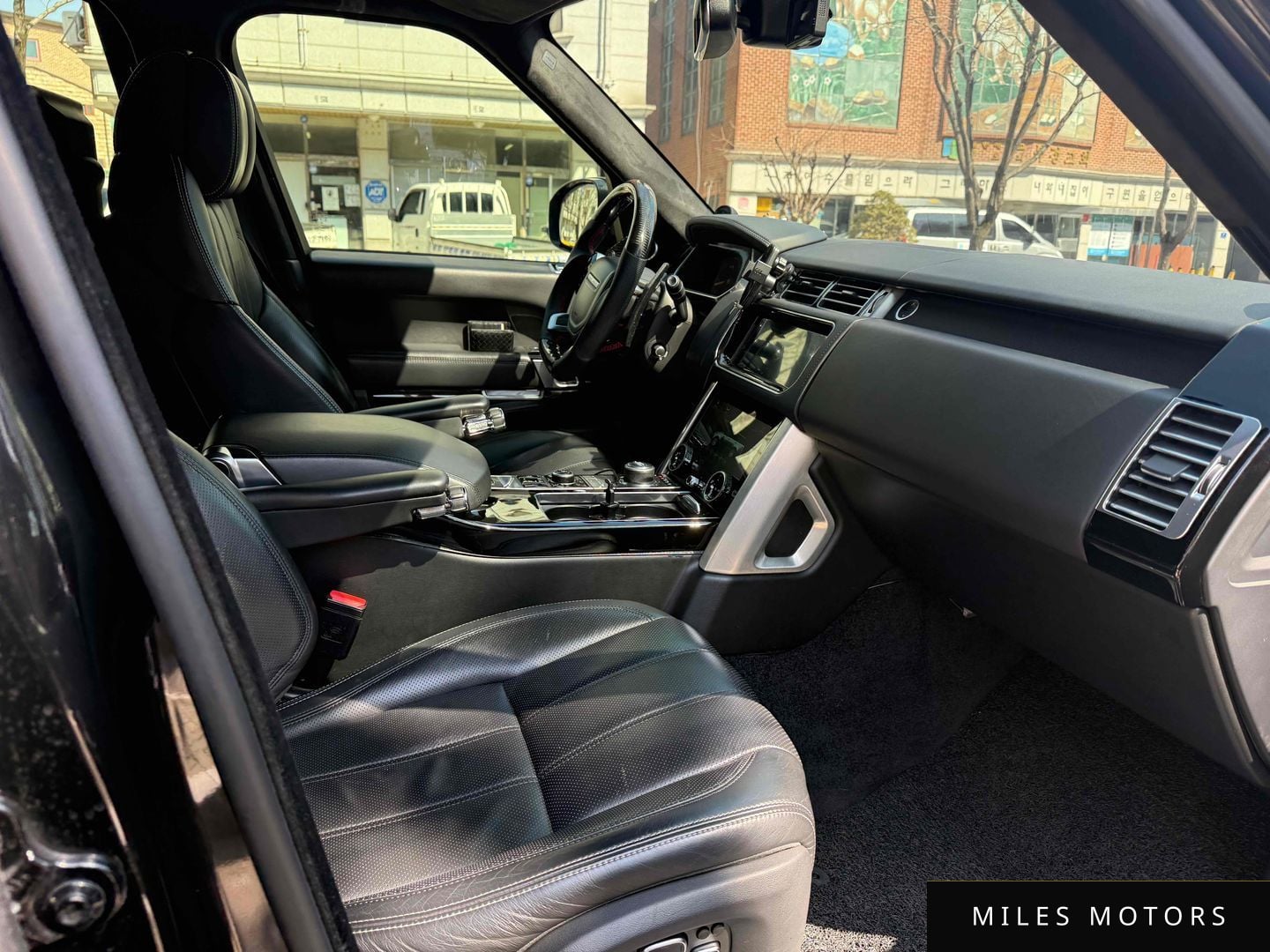 Land Rover 레인지로버 2015 — миниатюра 8