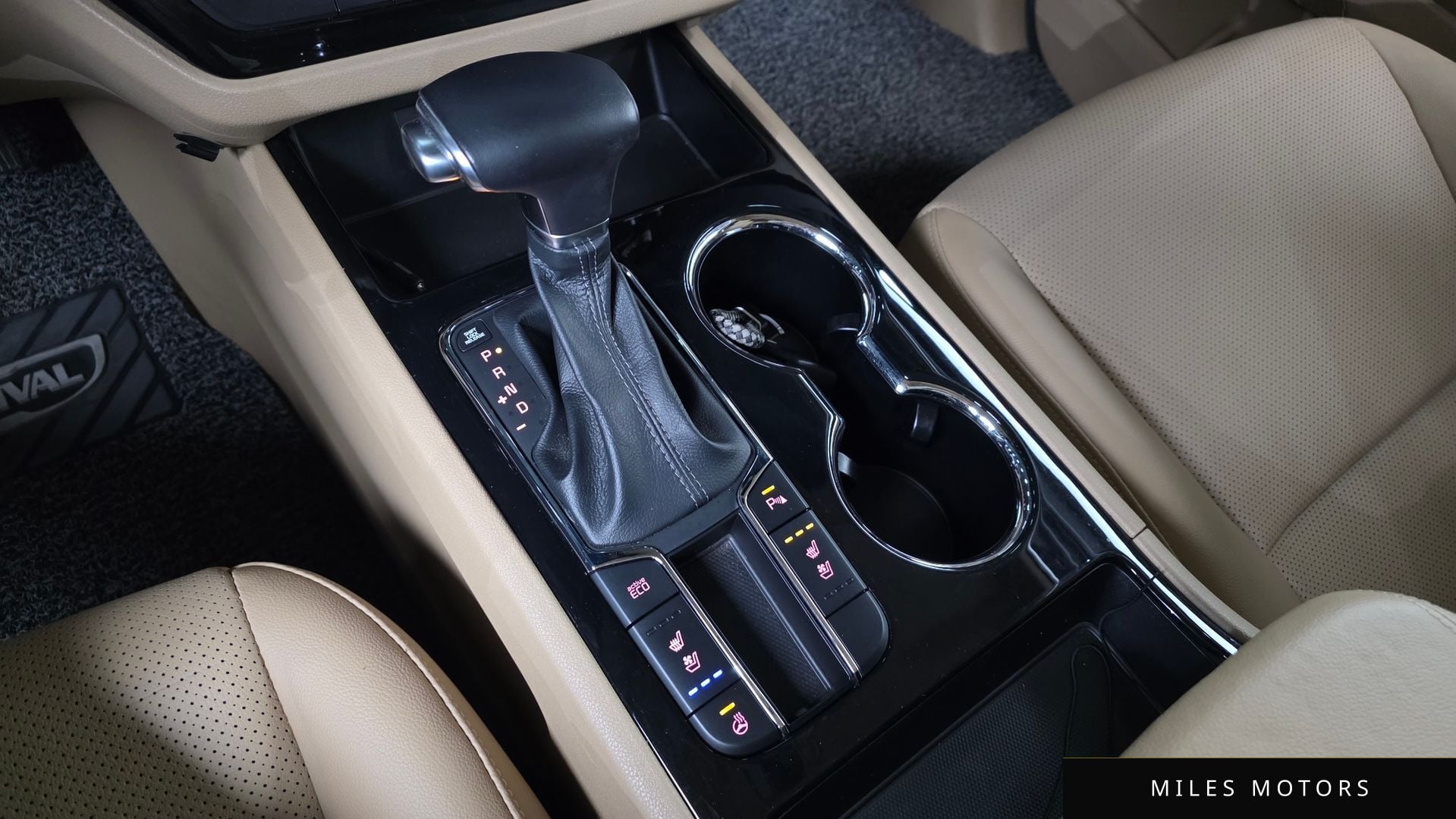 Kia Canival 2019 — миниатюра 9
