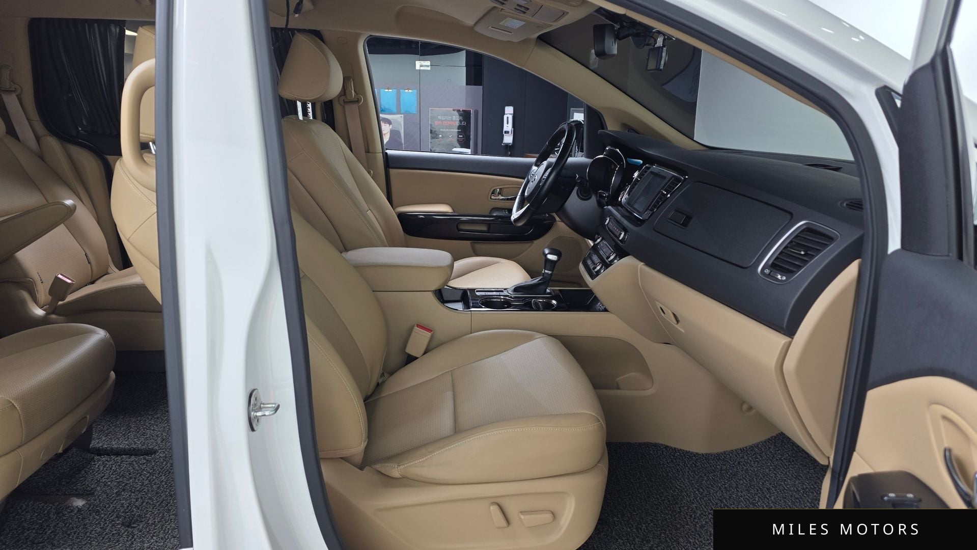 Kia Canival 2019 — миниатюра 11