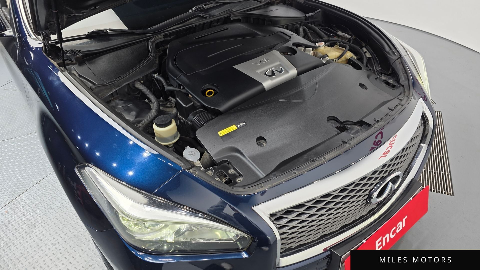 Infiniti Q70 2015 — миниатюра 6