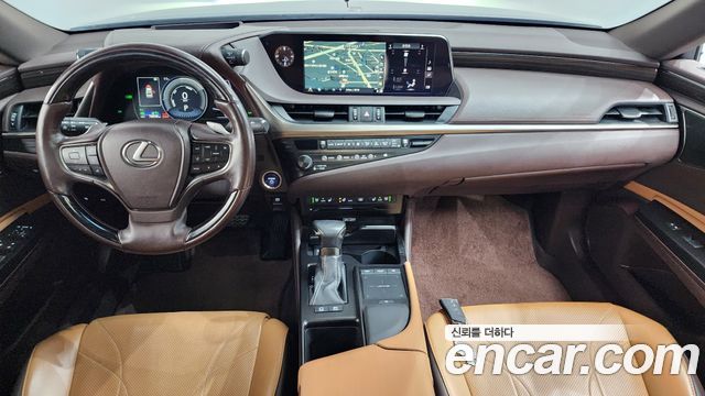 Лексус ES300h 2019 — миниатюра 7