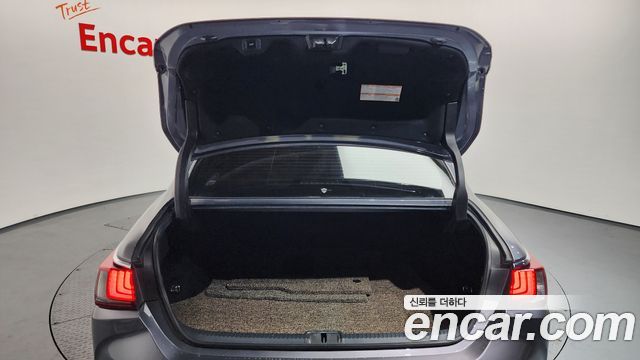 Лексус ES300h 2019 — миниатюра 20