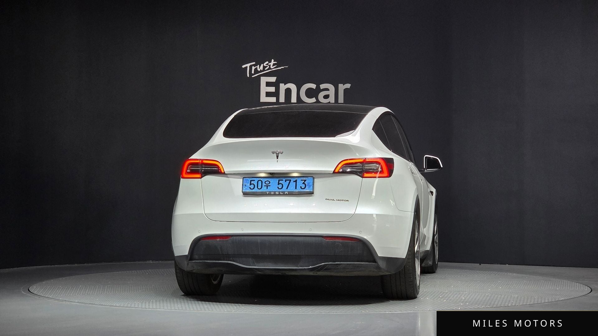 Tesla Model Y 2021 — миниатюра 4