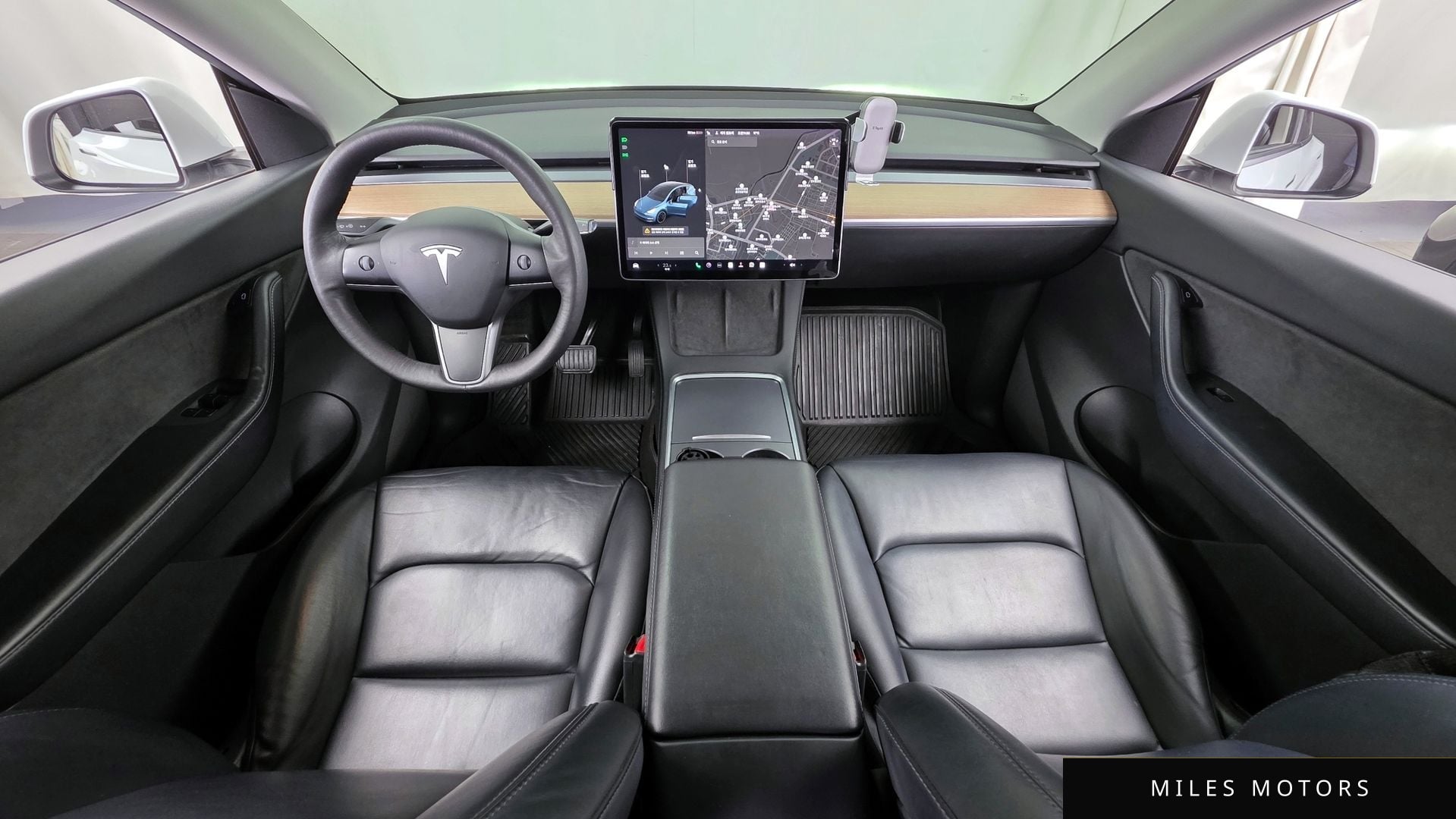 Tesla Model Y 2021 — миниатюра 7
